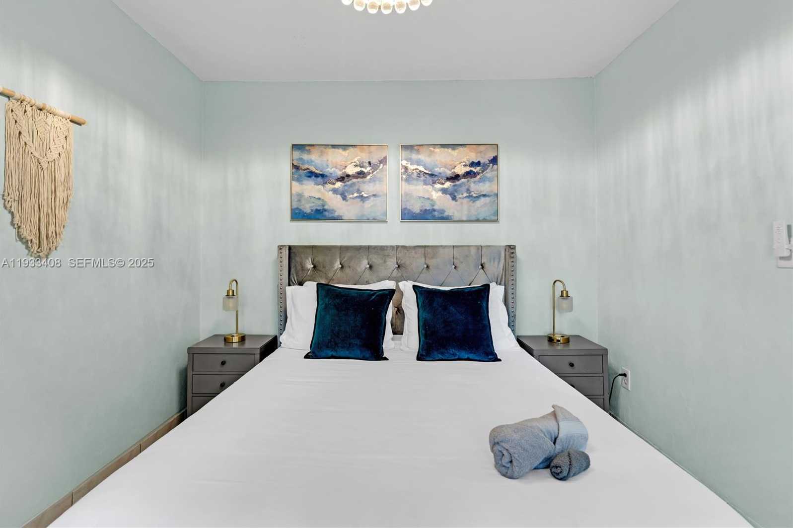 Small Image of 437 NORTH EAST 107TH ST, Miami Number 15