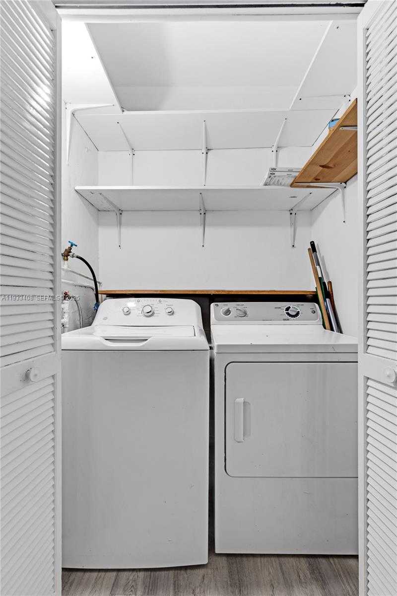 Small Image of 437 NORTH EAST 107TH ST, Miami Number 18