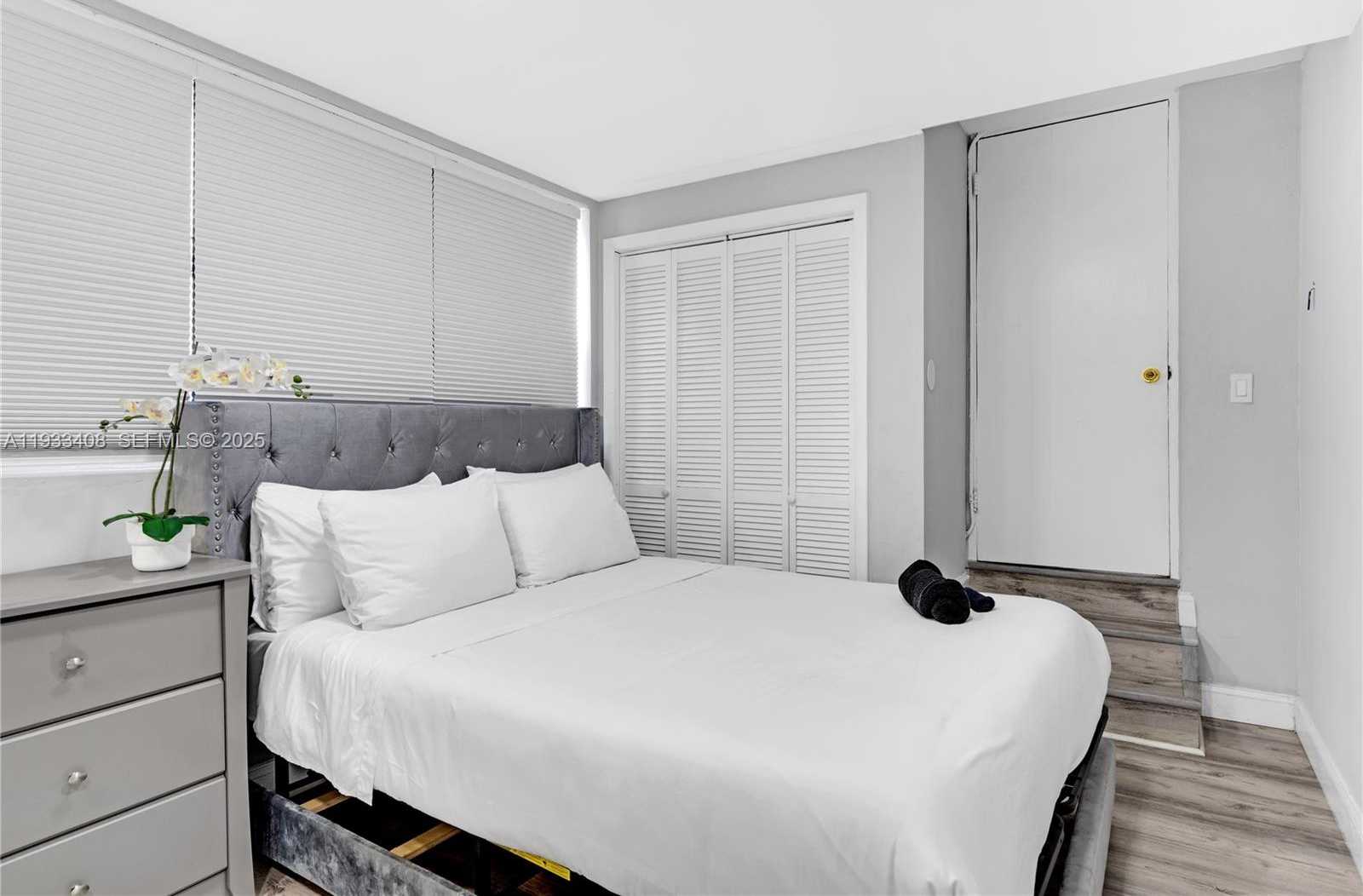 Small Image of 437 NORTH EAST 107TH ST, Miami Number 25