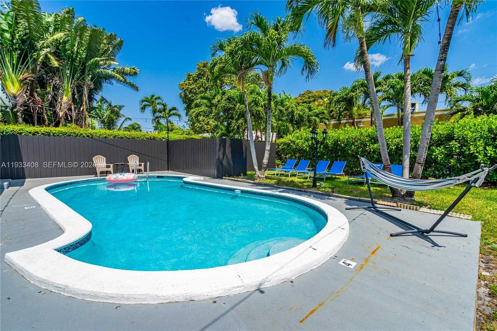 Small Image of 437 NORTH EAST 107TH ST, Miami Number 37