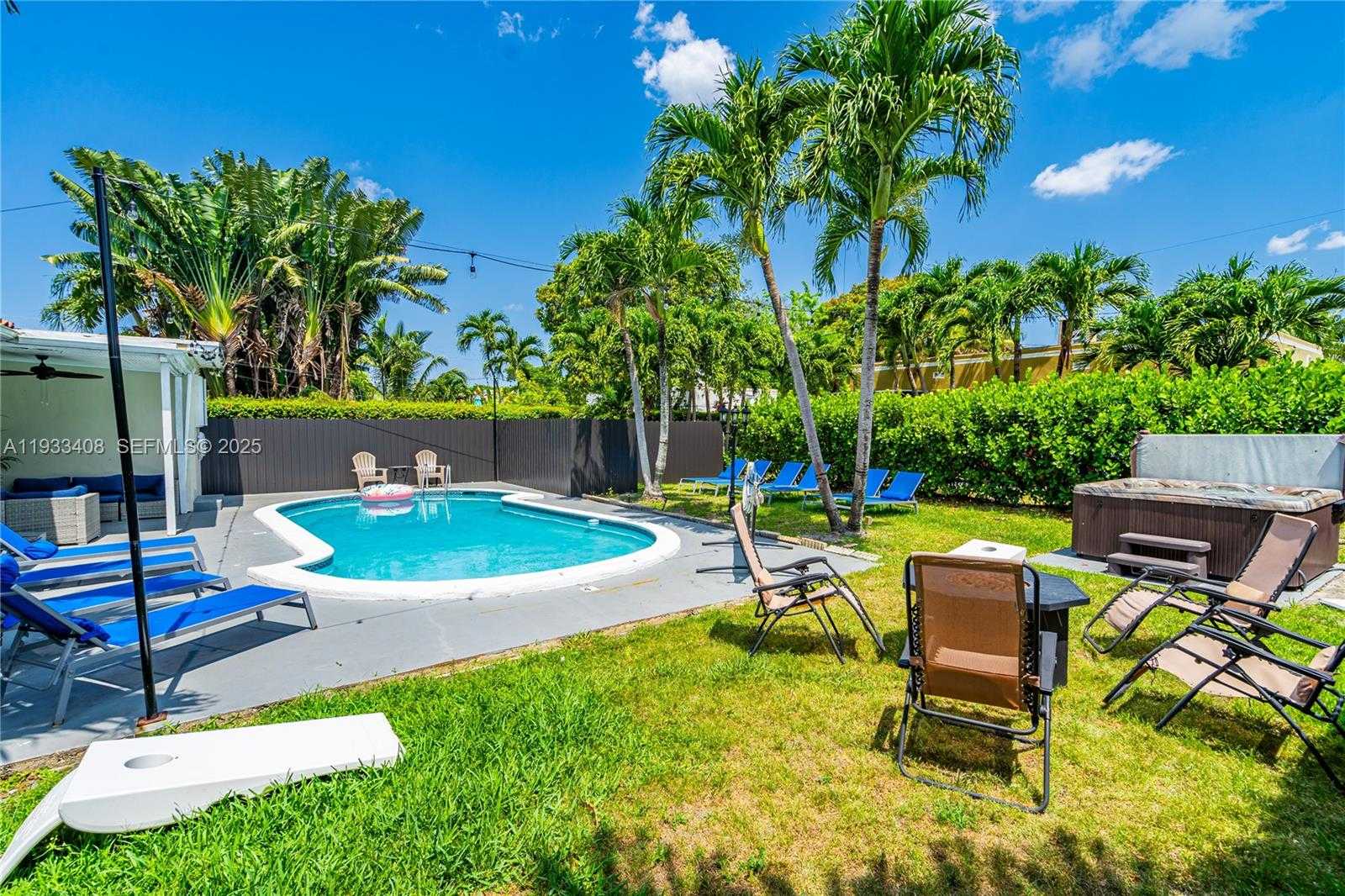 Small Image of 437 NORTH EAST 107TH ST, Miami Number 41