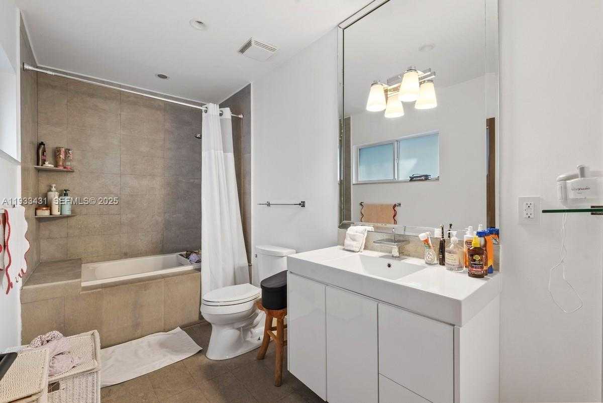 Small Image of 1230 96TH ST, Bay Harbor Islands Number 12