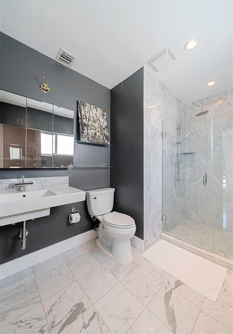 Small Image of 1230 96TH ST, Bay Harbor Islands Number 15