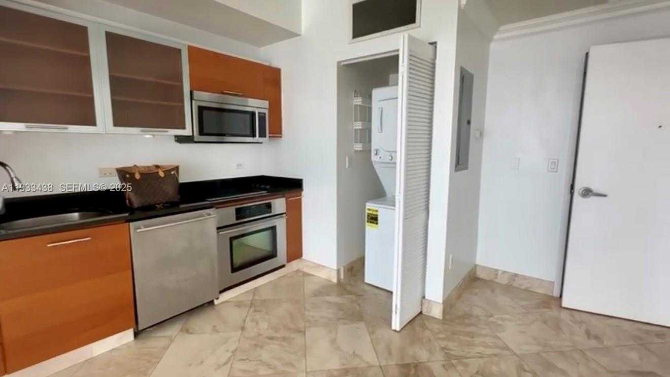 Small Image of 3470 EAST COAST AVE #H1406, Miami Number 9