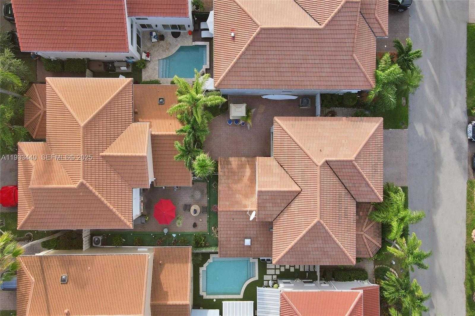 Small Image of 1046 SATINLEAF ST, Hollywood Number 46