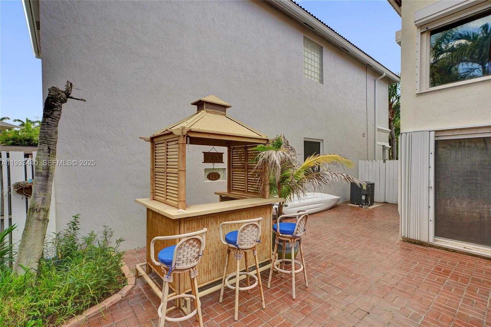 Small Image of 1046 SATINLEAF ST, Hollywood Number 51
