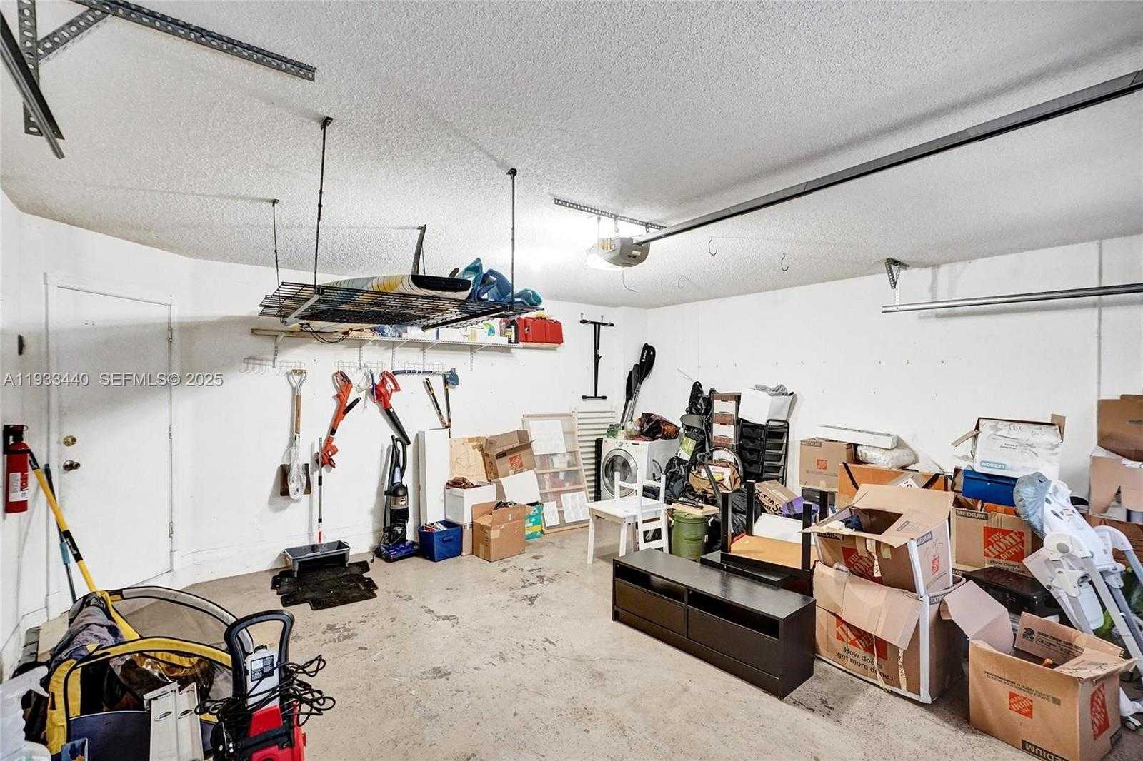 Small Image of 1046 SATINLEAF ST, Hollywood Number 63