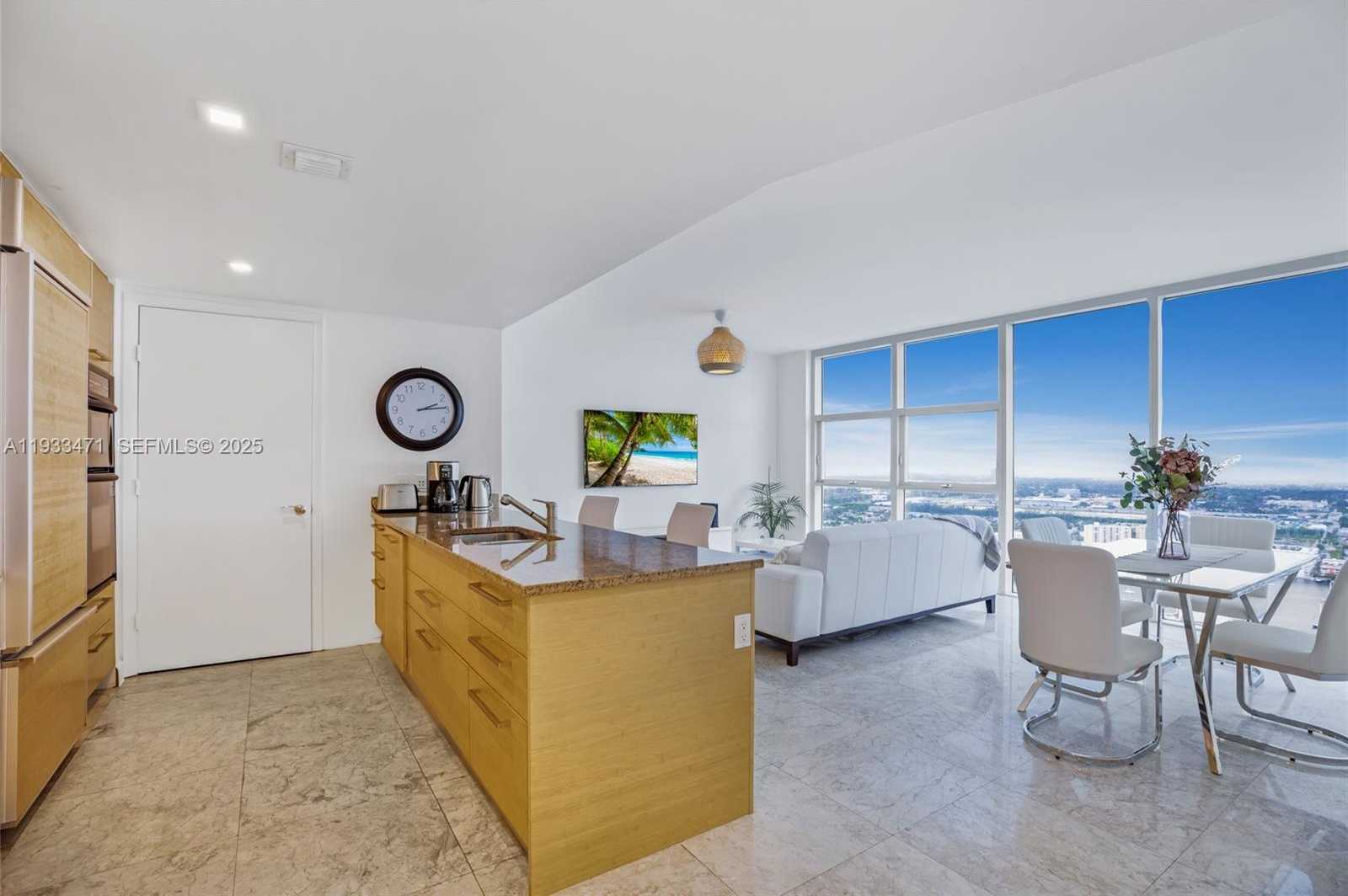 Small Image of 1830 SOUTH OCEAN DR #4707, Hallandale Beach Number 3