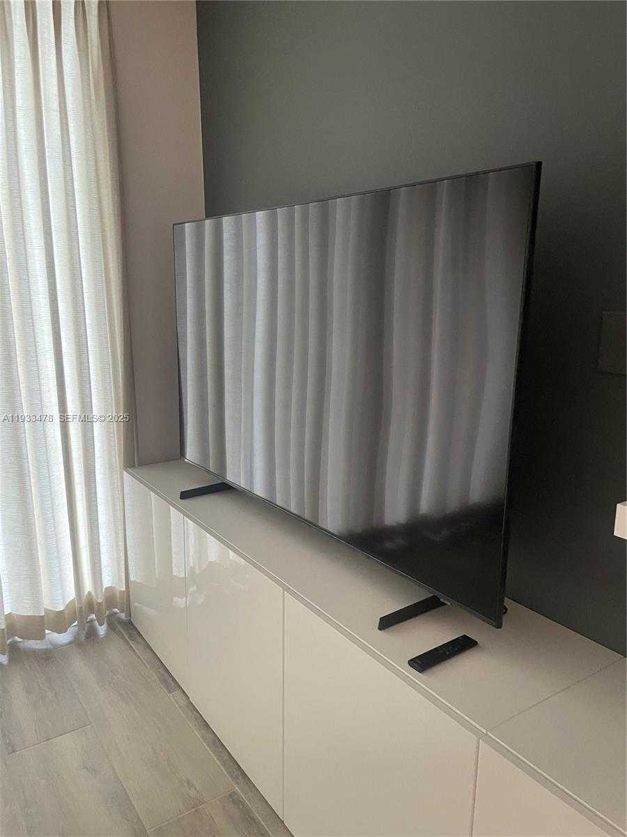 Small Image of 2030 SOUTH OCEAN DR #805, Hallandale Beach Number 21