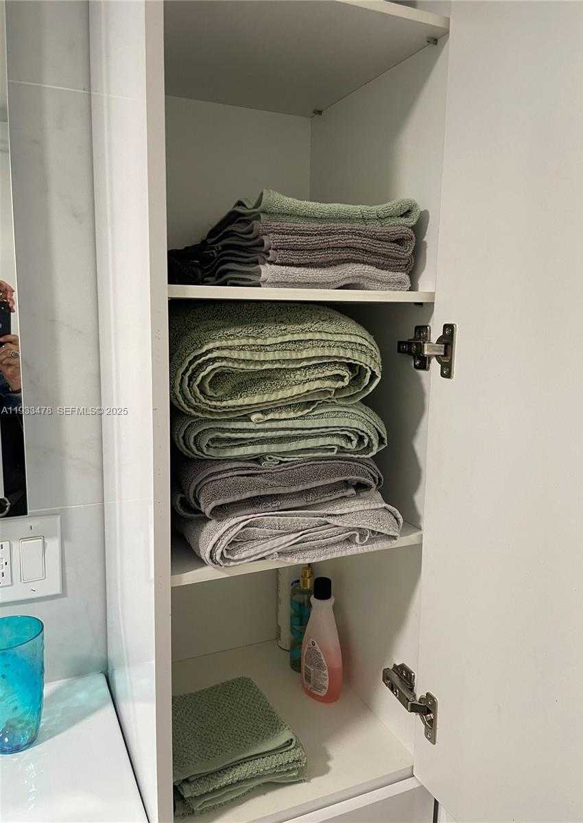 Small Image of 2030 SOUTH OCEAN DR #805, Hallandale Beach Number 22