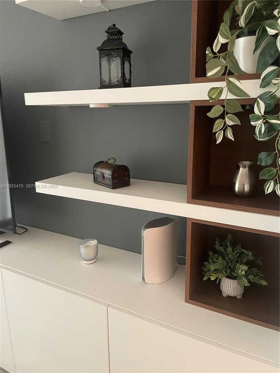 Small Image of 2030 SOUTH OCEAN DR #805, Hallandale Beach Number 23