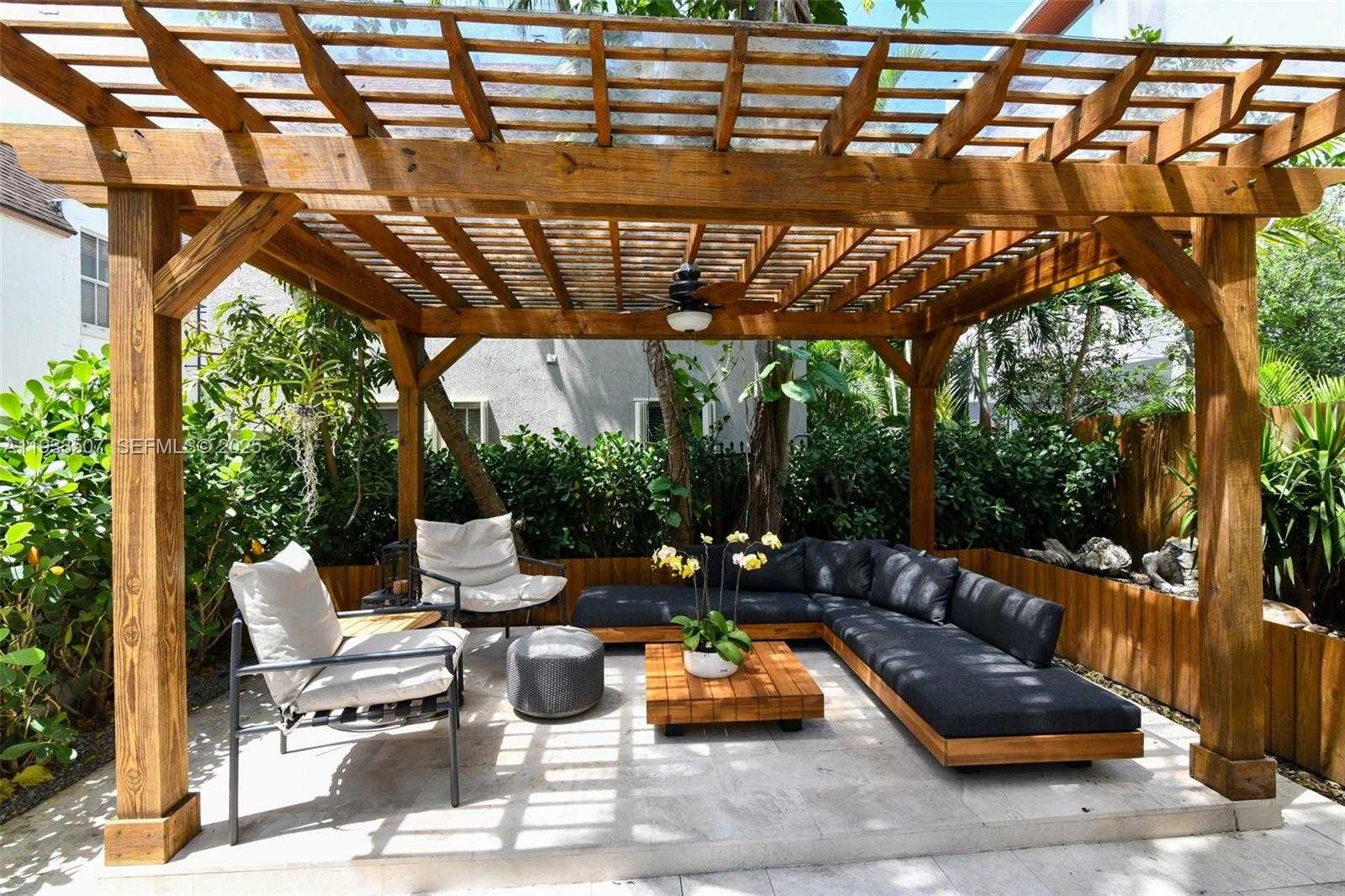 Small Image of 2918 BIRD AVE #5, Miami Number 4