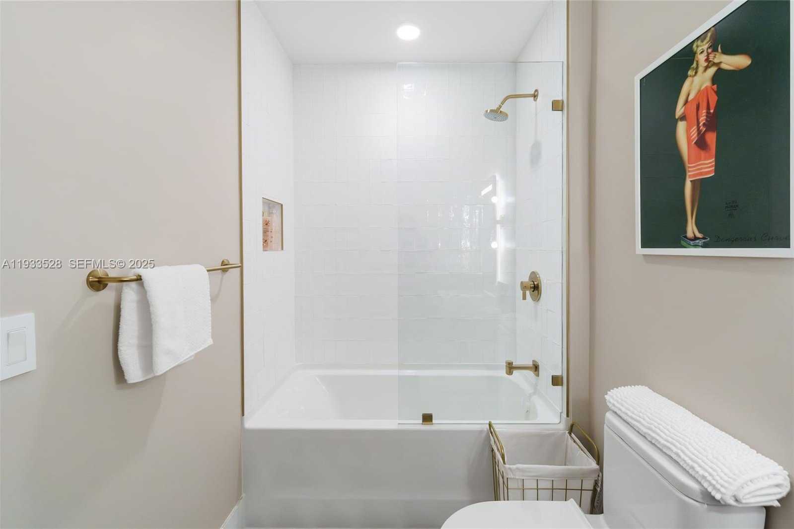 Small Image of 601 NORTH EAST 1ST AVE #5001, Miami Number 27