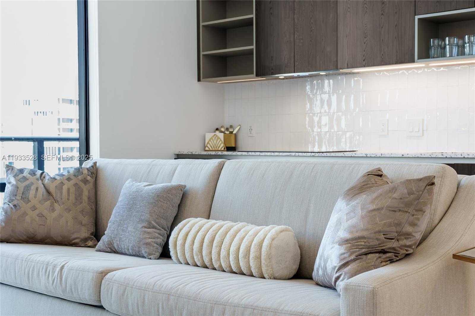 Small Image of 601 NORTH EAST 1ST AVE #5001, Miami Number 9