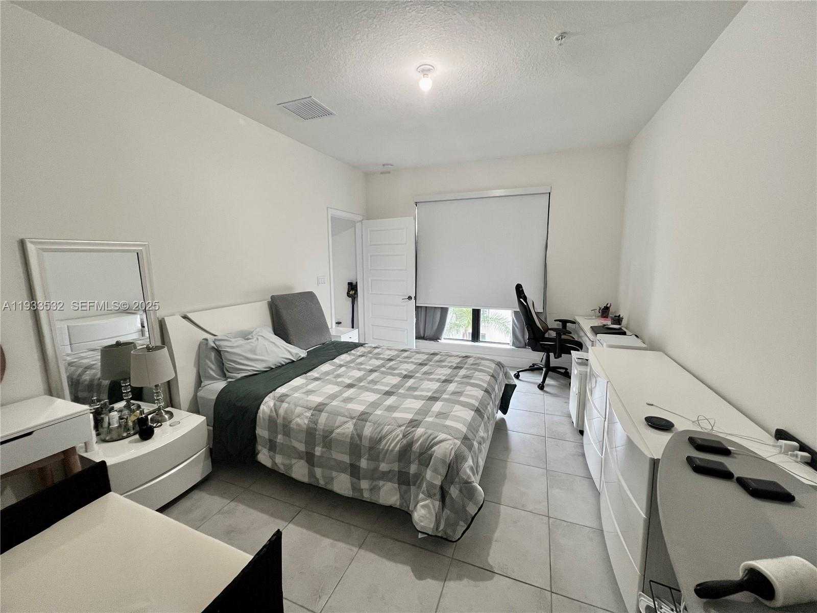 Small Image of 8301 NORTH WEST 41ST ST #B-405, Doral Number 13