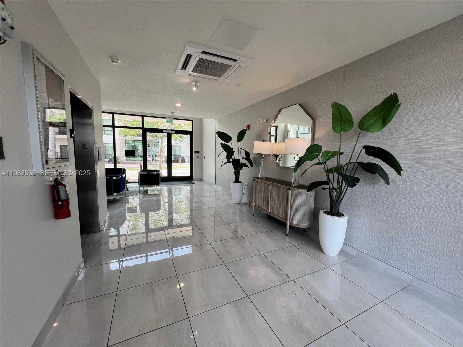 Small Image of 8301 NORTH WEST 41ST ST #B-405, Doral Number 21