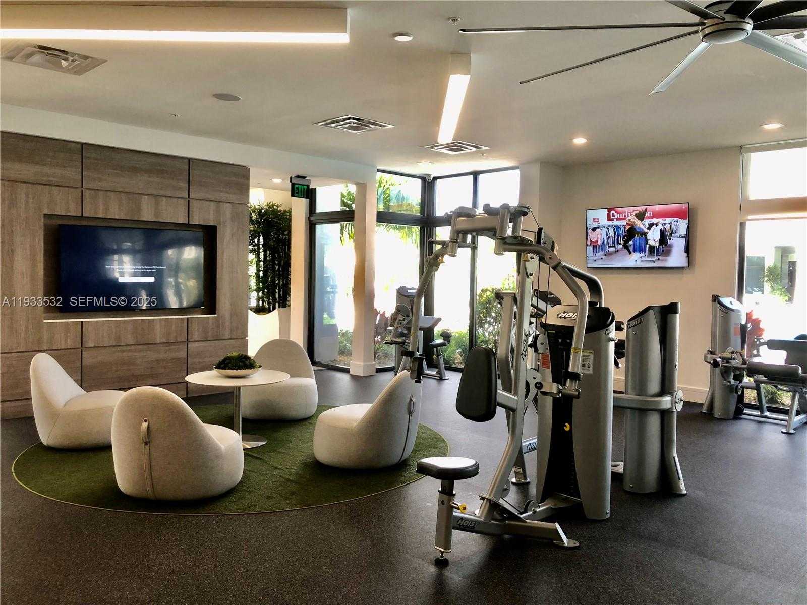 Small Image of 8301 NORTH WEST 41ST ST #B-405, Doral Number 35