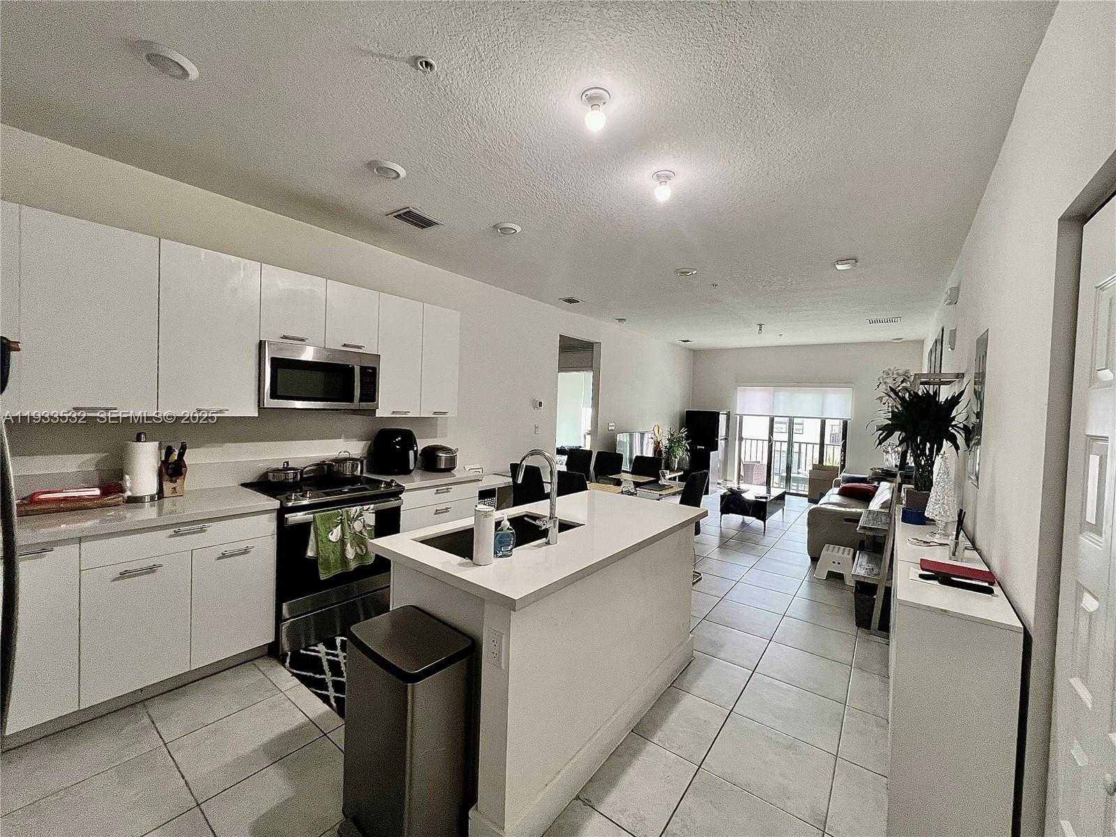 Small Image of 8301 NORTH WEST 41ST ST #B-405, Doral Number 8