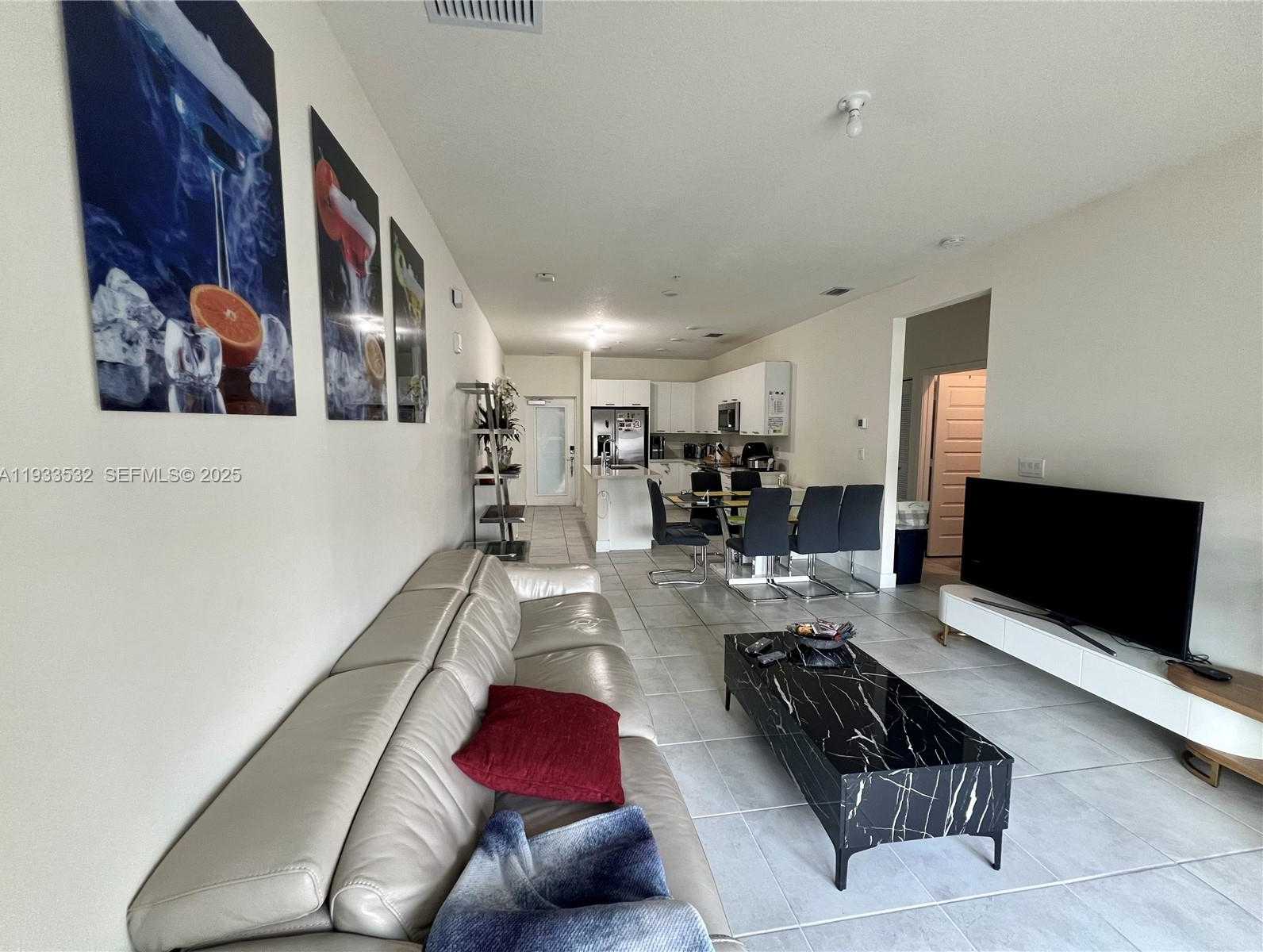 Small Image of 8301 NORTH WEST 41ST ST #B-405, Doral Number 9