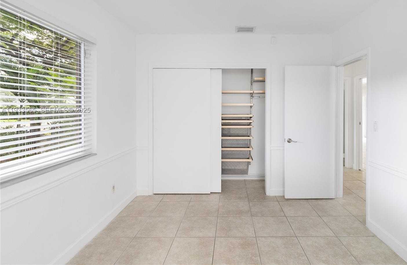 Small Image of 1114 GENOA ST, Coral Gables Number 12