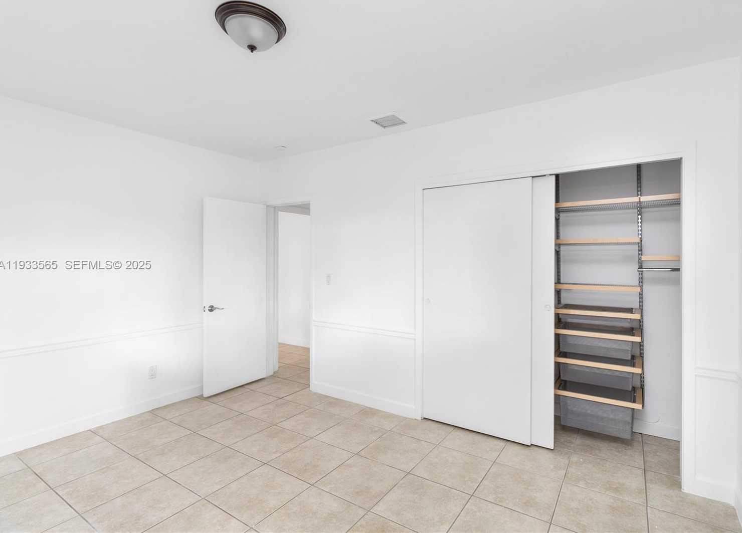 Small Image of 1114 GENOA ST, Coral Gables Number 8