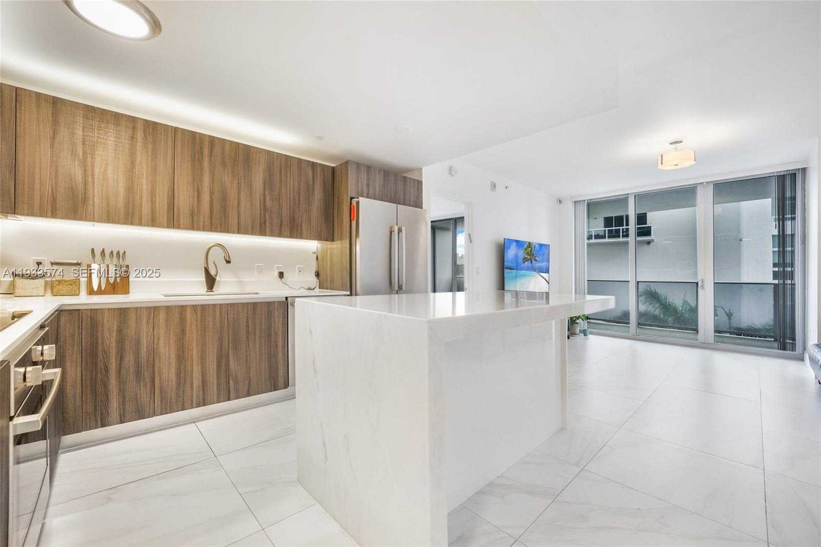 Small Image of 488 NORTH EAST 18TH ST #305, Miami Number 7