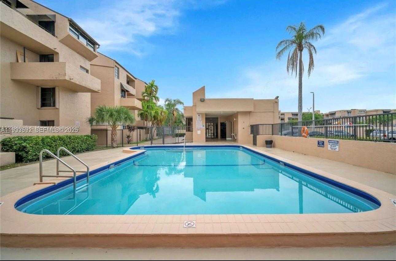 Small Image of 10700 SOUTH WEST 108TH AVE #C306, Miami Number 10