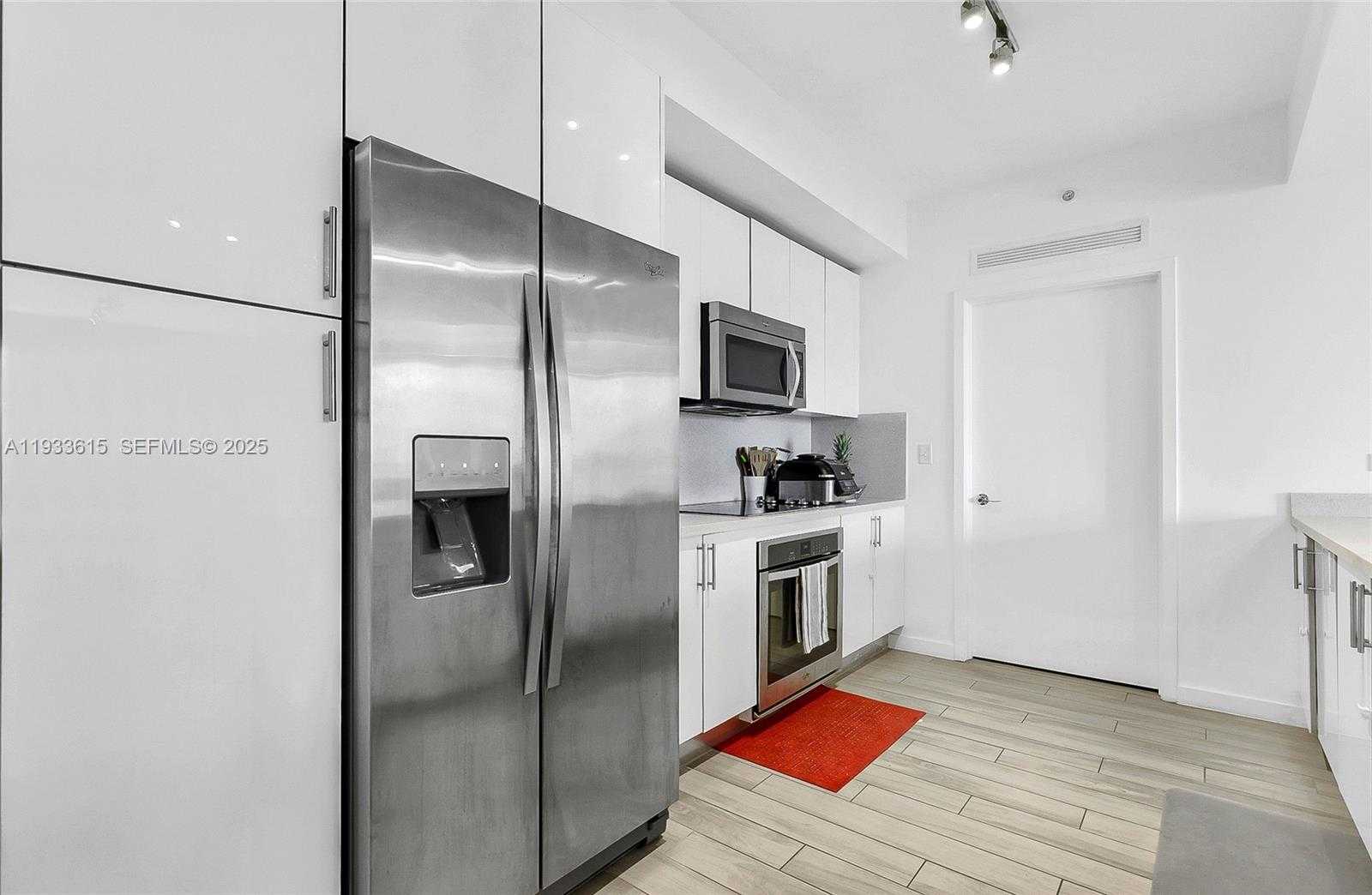 Small Image of 999 SOUTH WEST 1ST AVE #1505, Miami Number 4