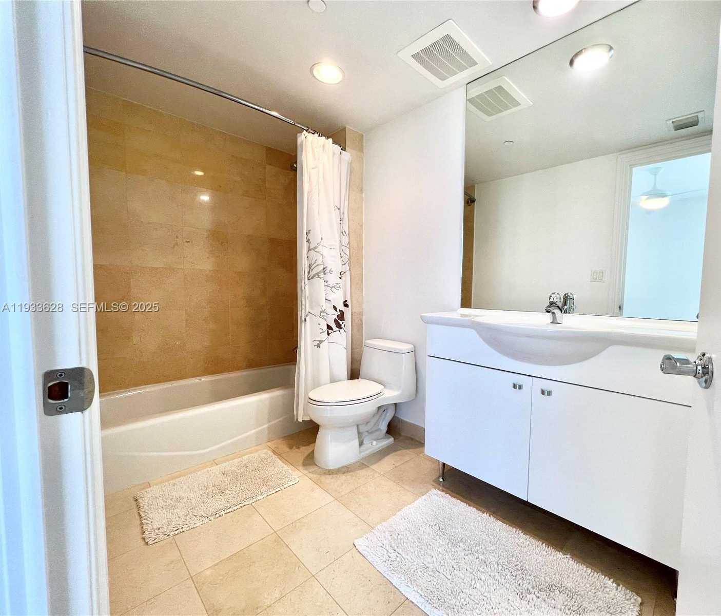 Small Image of 1850 SOUTH OCEAN DR #2204, Hallandale Beach Number 23