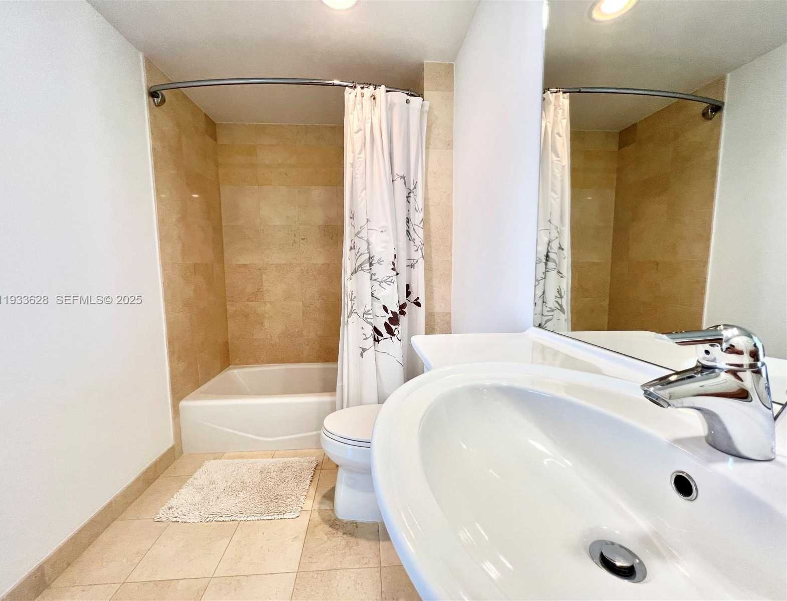 Small Image of 1850 SOUTH OCEAN DR #2204, Hallandale Beach Number 24