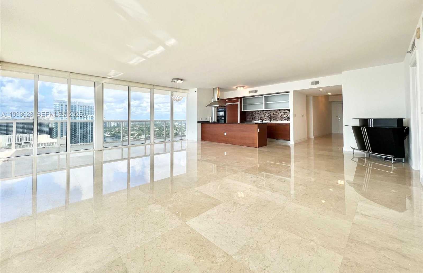 Small Image of 1850 SOUTH OCEAN DR #2204, Hallandale Beach Number 4