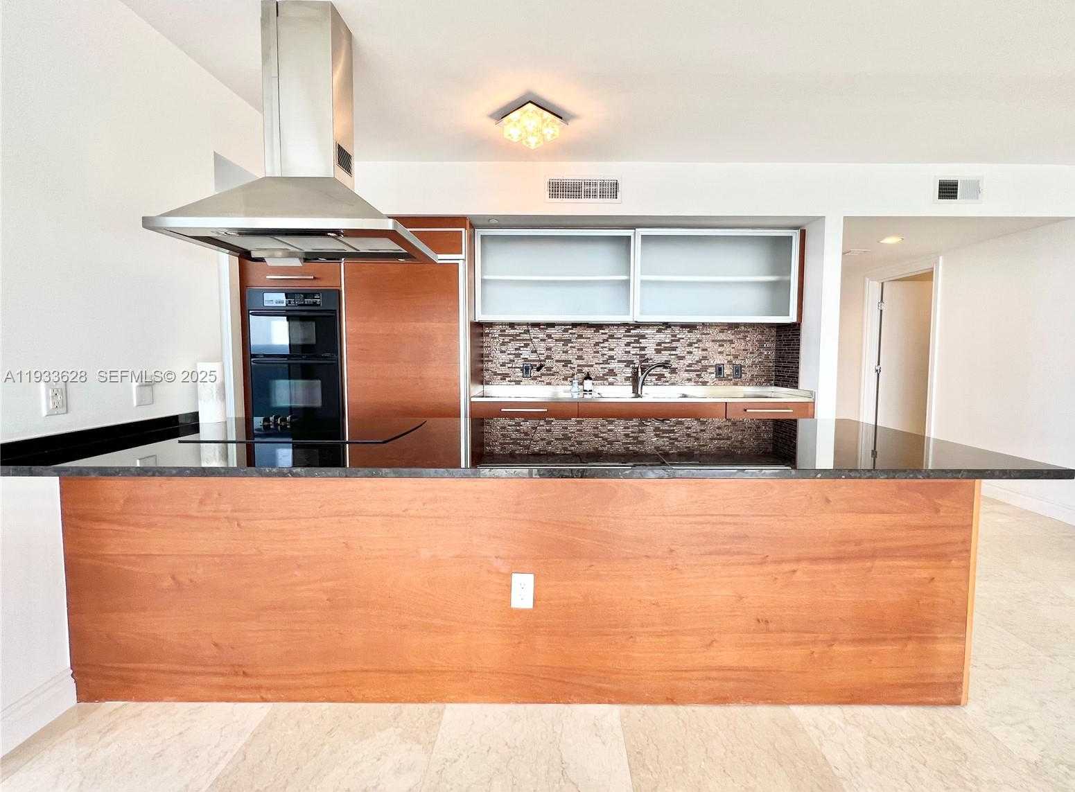 Small Image of 1850 SOUTH OCEAN DR #2204, Hallandale Beach Number 8