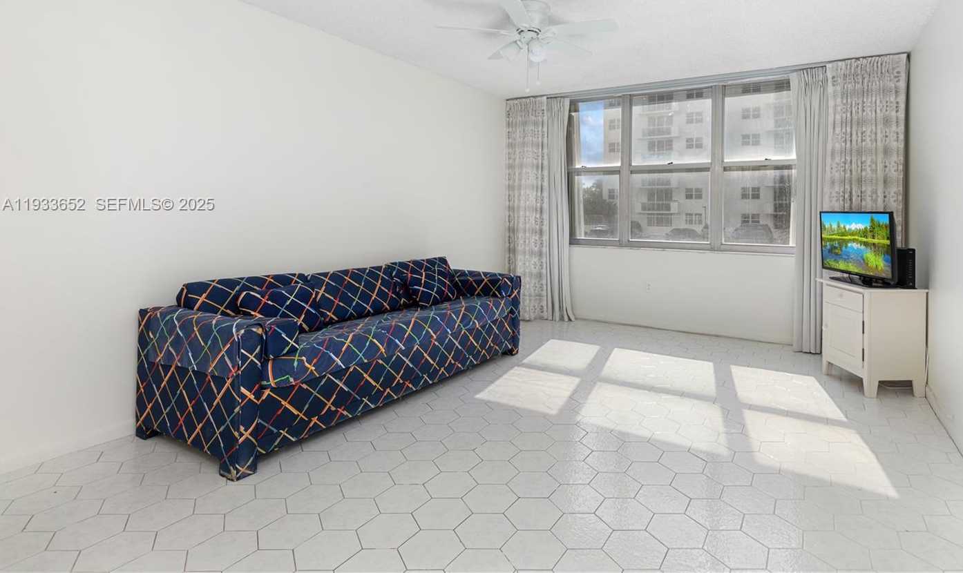 Small Image of 2751 SOUTH OCEAN DR #208S, Hollywood Number 14