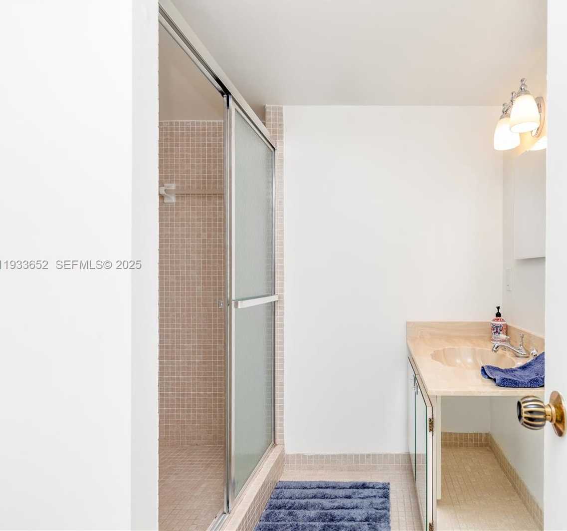 Small Image of 2751 SOUTH OCEAN DR #208S, Hollywood Number 16