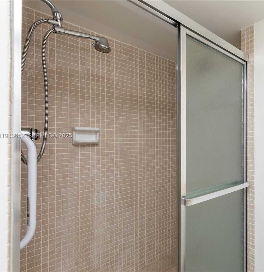 Small Image of 2751 SOUTH OCEAN DR #208S, Hollywood Number 18