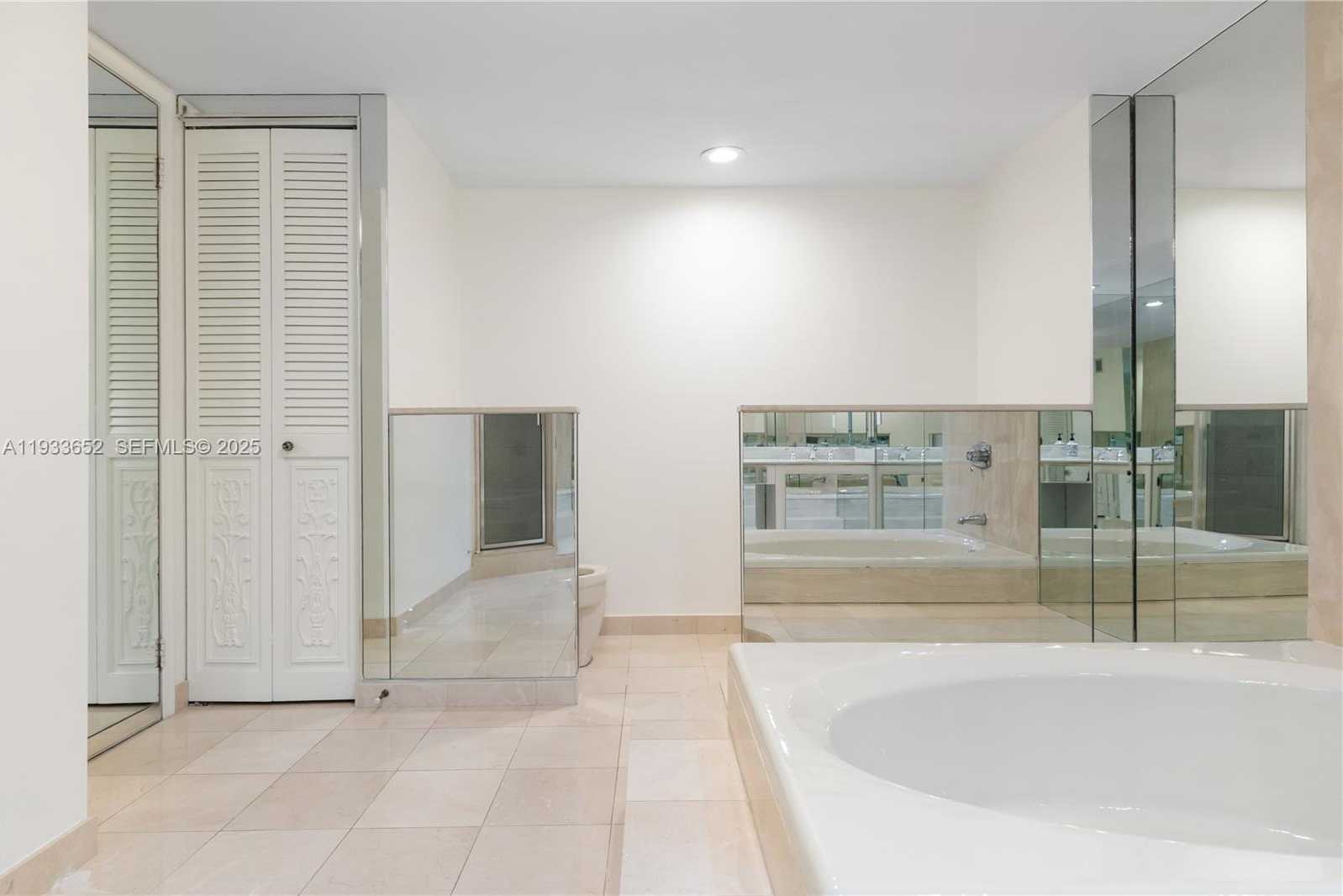 Small Image of 2751 SOUTH OCEAN DR #208S, Hollywood Number 24