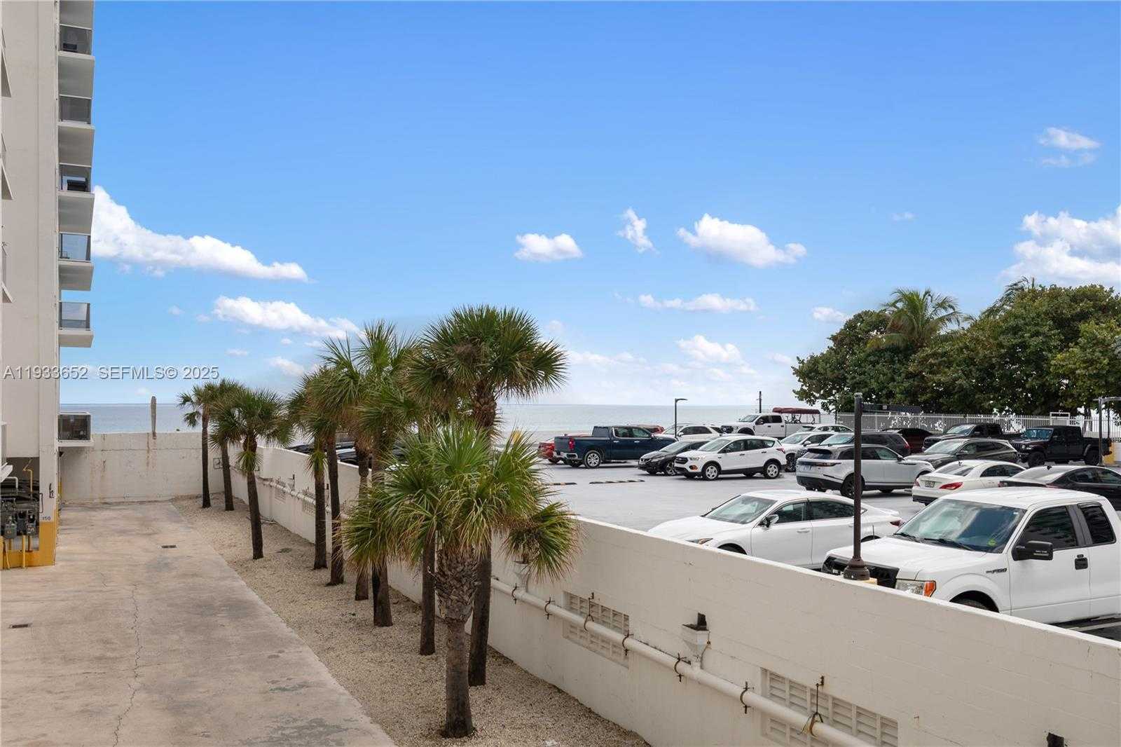 Small Image of 2751 SOUTH OCEAN DR #208S, Hollywood Number 30