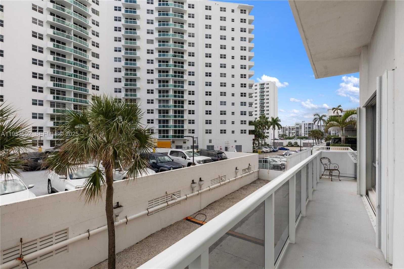Small Image of 2751 SOUTH OCEAN DR #208S, Hollywood Number 31