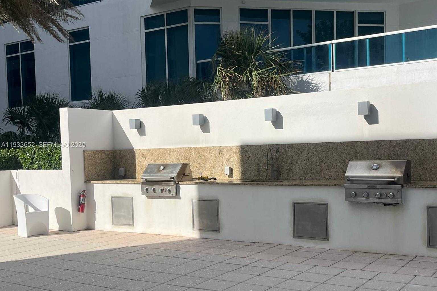 Small Image of 2751 SOUTH OCEAN DR #208S, Hollywood Number 42