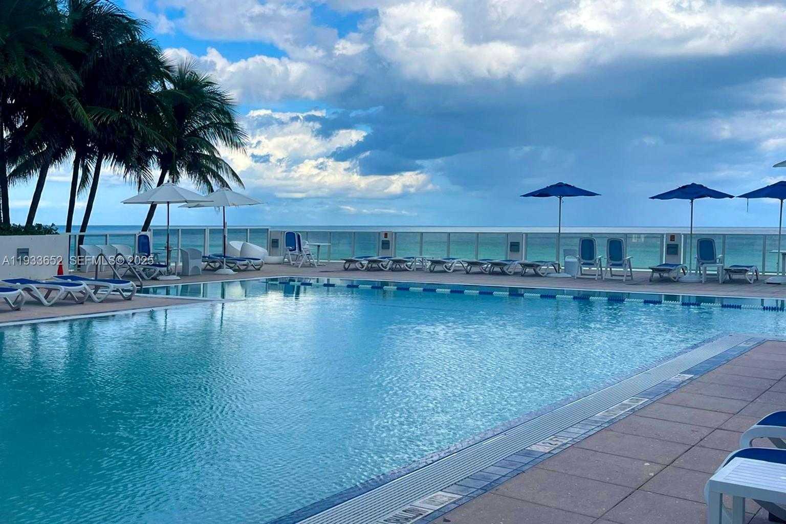 Small Image of 2751 SOUTH OCEAN DR #208S, Hollywood Number 44