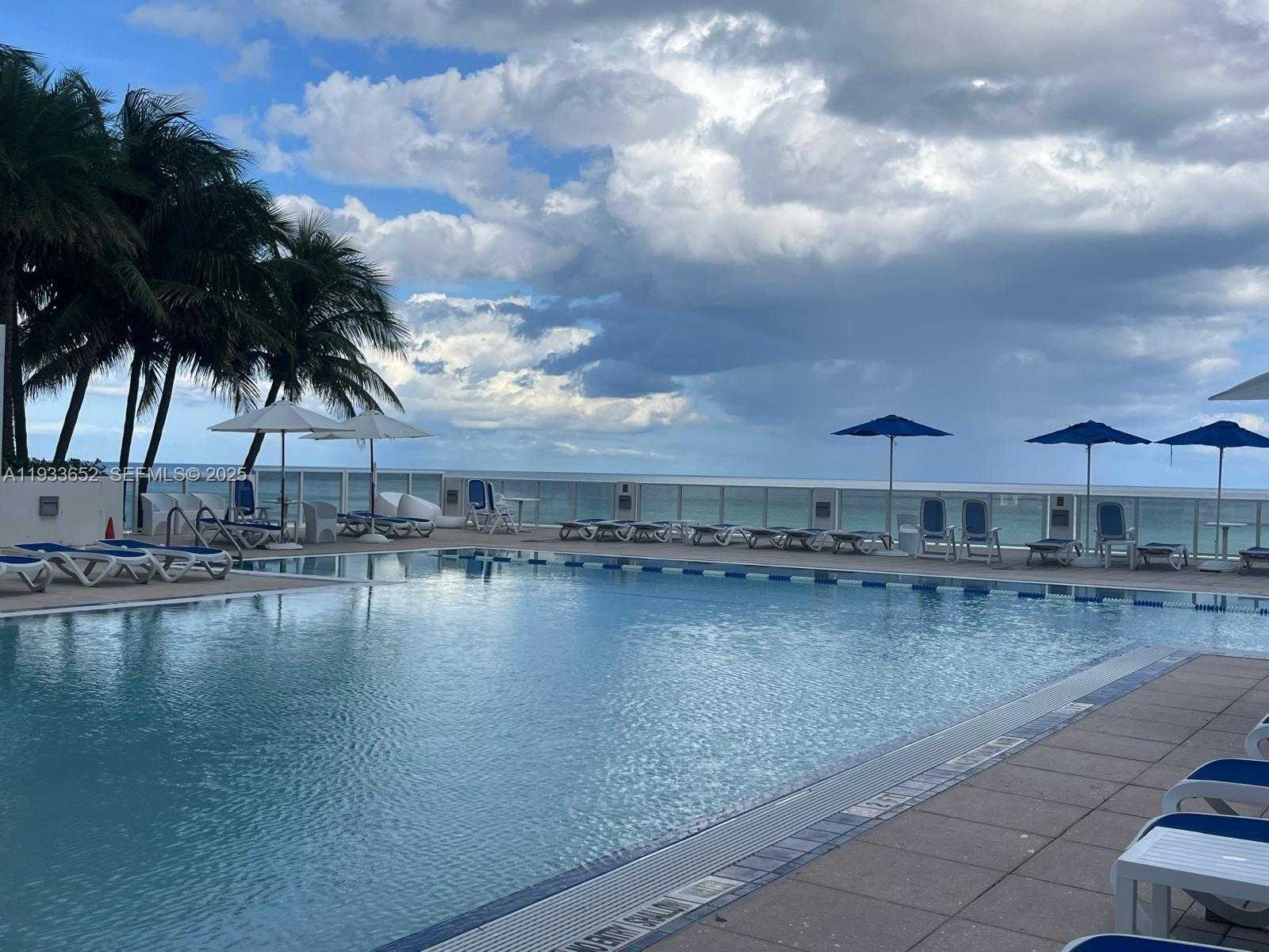 Small Image of 2751 SOUTH OCEAN DR #208S, Hollywood Number 57