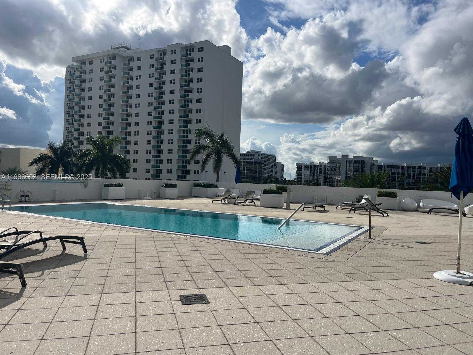 Small Image of 2751 SOUTH OCEAN DR #208S, Hollywood Number 60