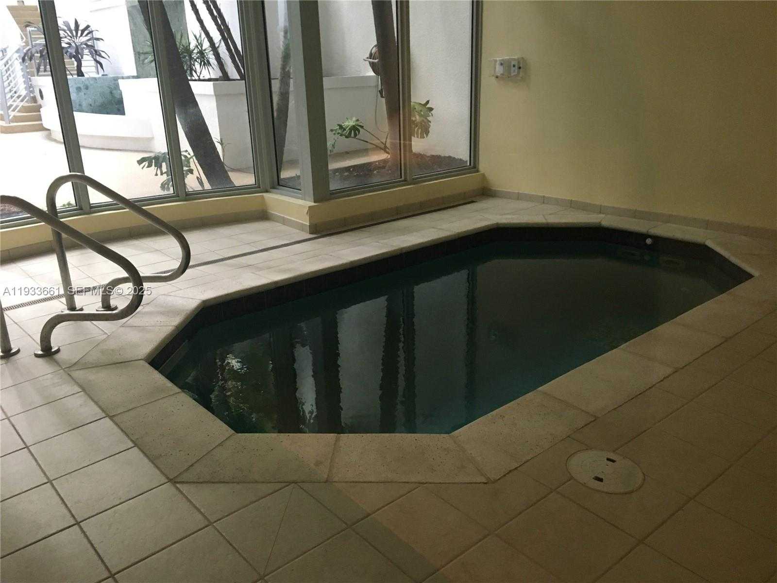 Small Image of 1830 RADIUS DR #618, Hollywood Number 19