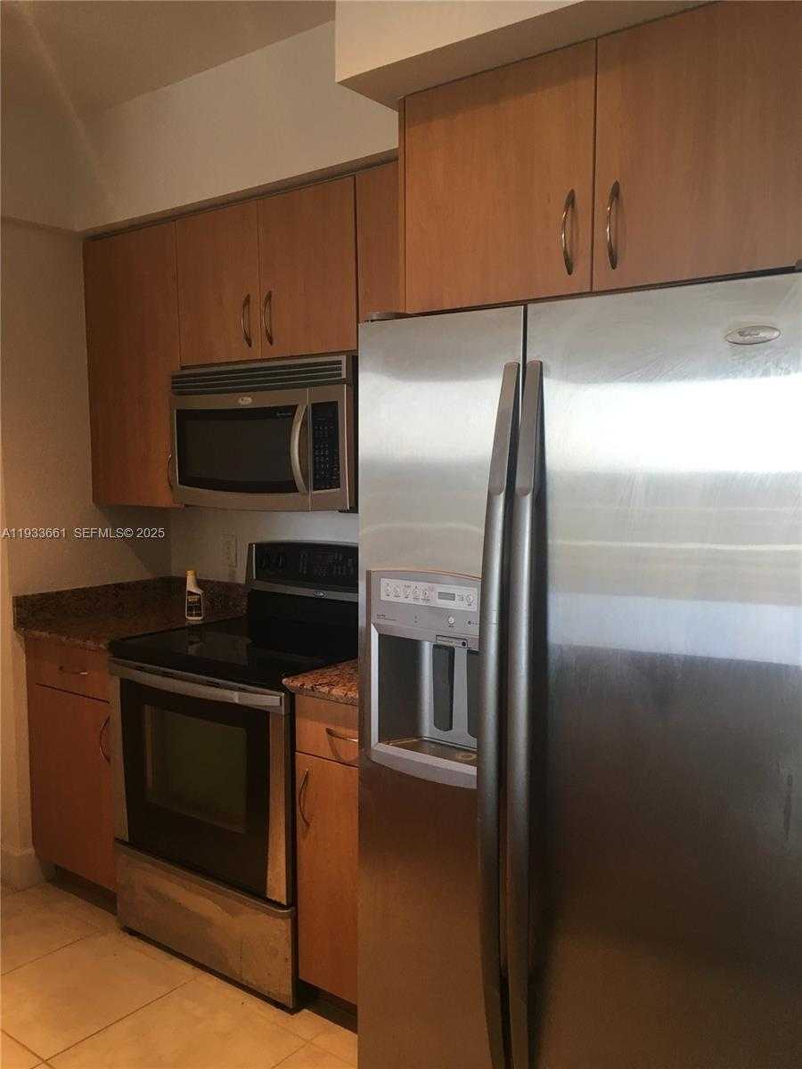 Small Image of 1830 RADIUS DR #618, Hollywood Number 4