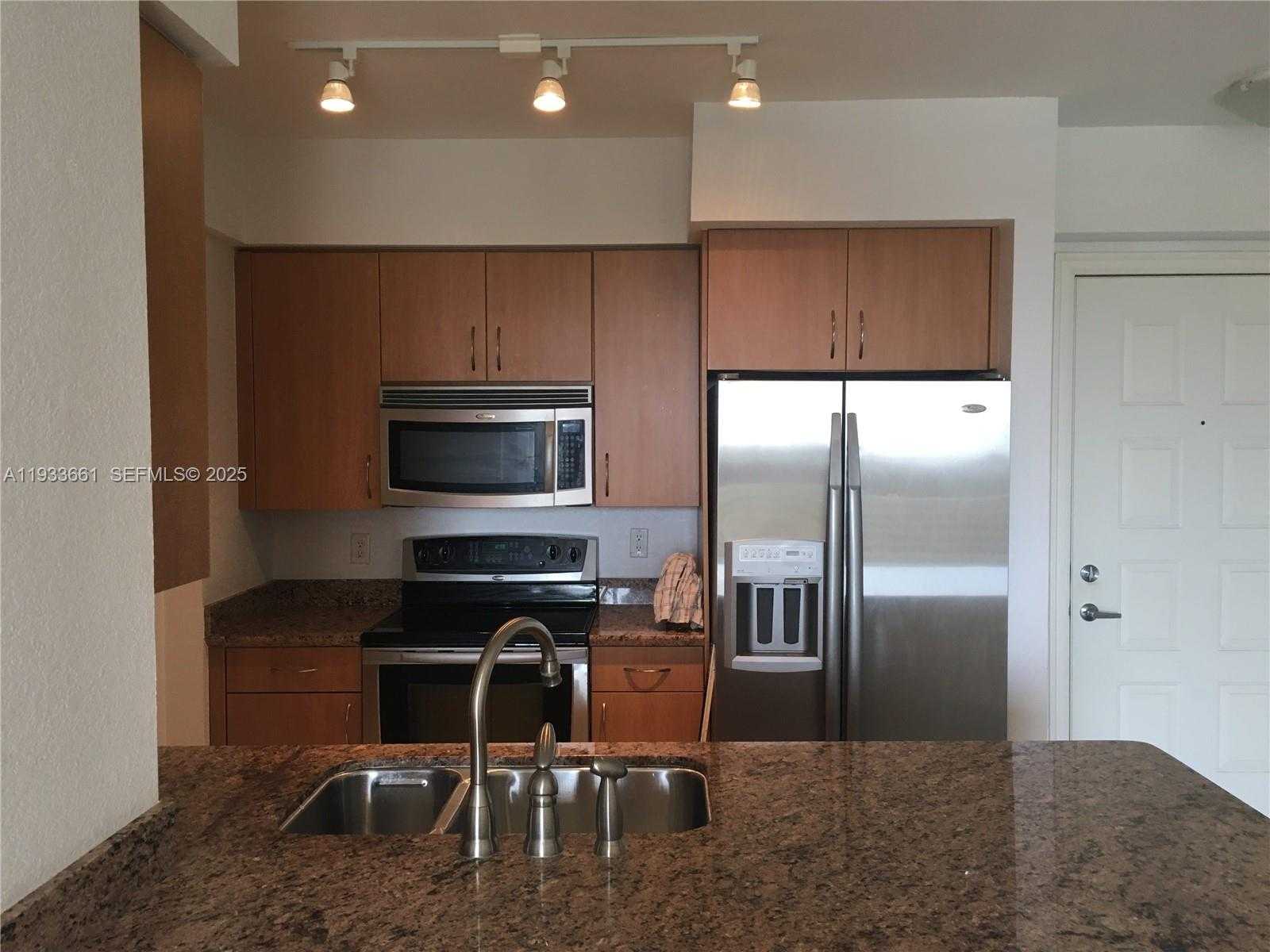 Small Image of 1830 RADIUS DR #618, Hollywood Number 5