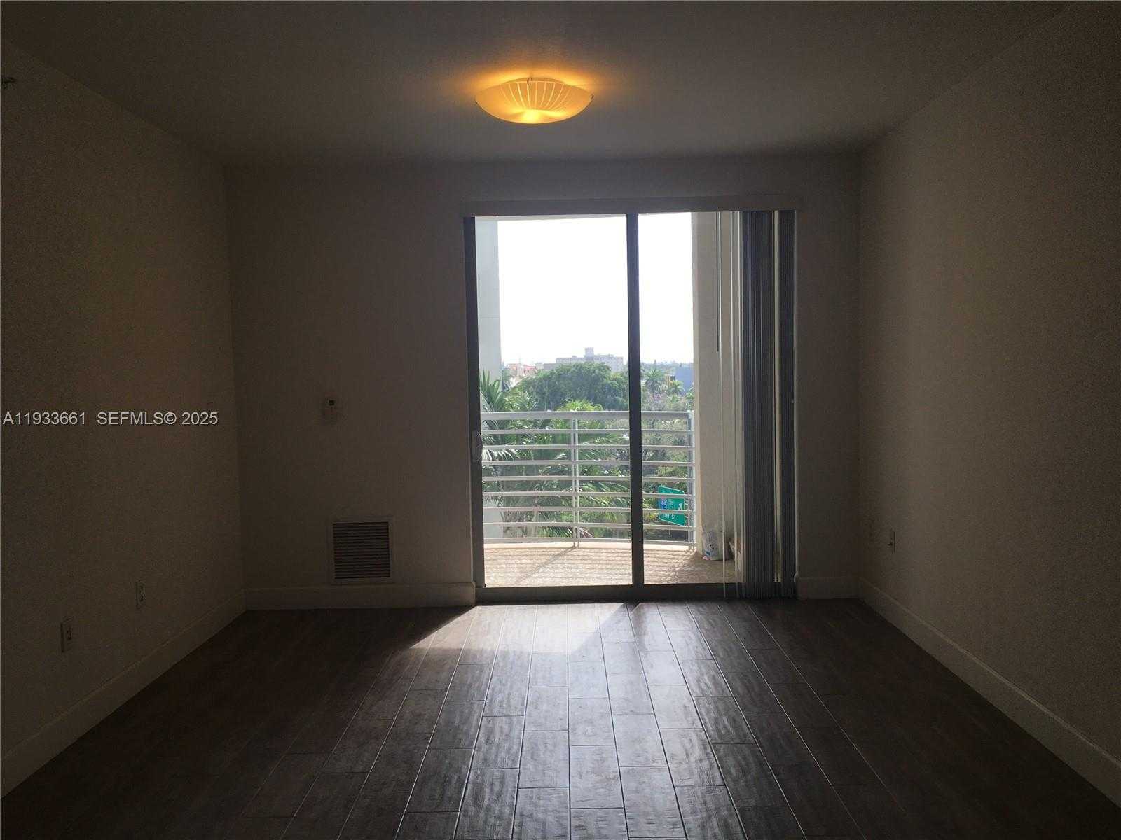 Small Image of 1830 RADIUS DR #618, Hollywood Number 6