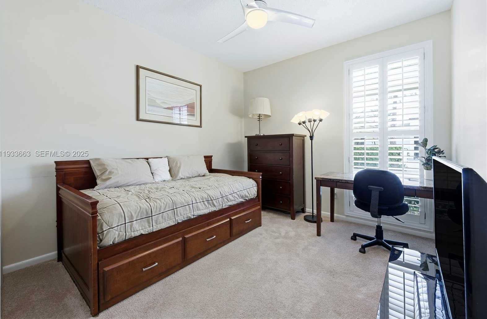 Small Image of 2607 HOLY CROSS LN, Lake Worth Number 24