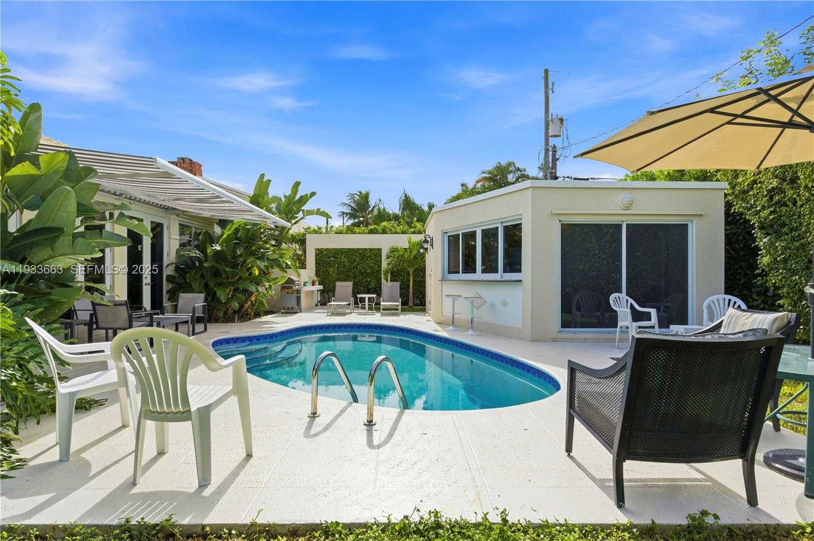 Small Image of 2607 HOLY CROSS LN, Lake Worth Number 5