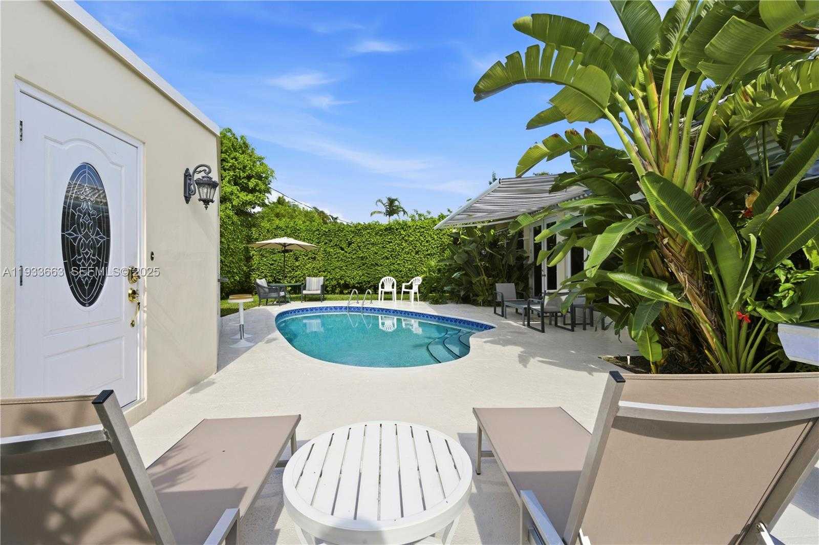 Small Image of 2607 HOLY CROSS LN, Lake Worth Number 7