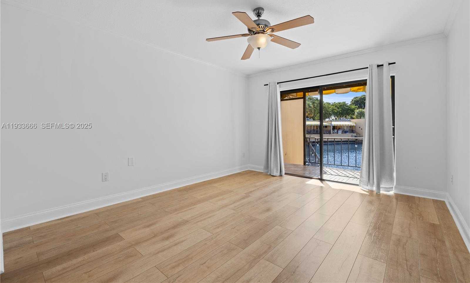 Small Image of 15518 BRAEMAR CT, Miami Lakes Number 10